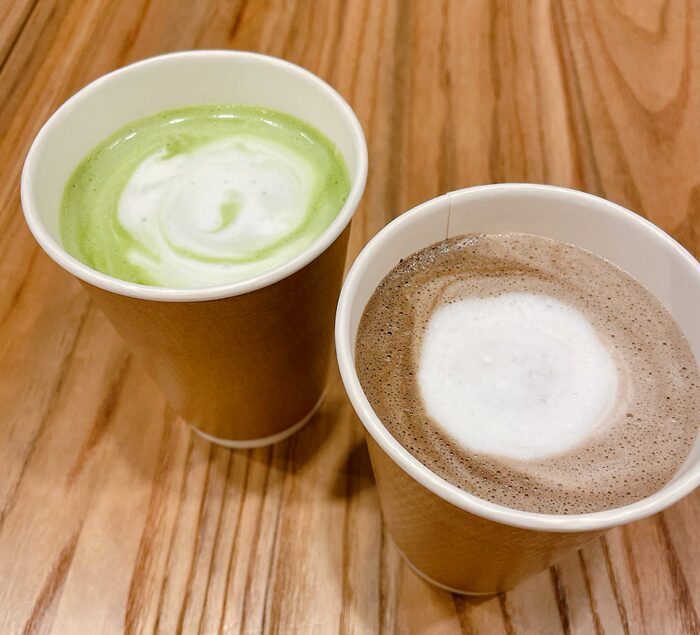 抹茶ラテとほうじ茶ラテ