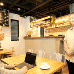 しんまるコーヒー店内